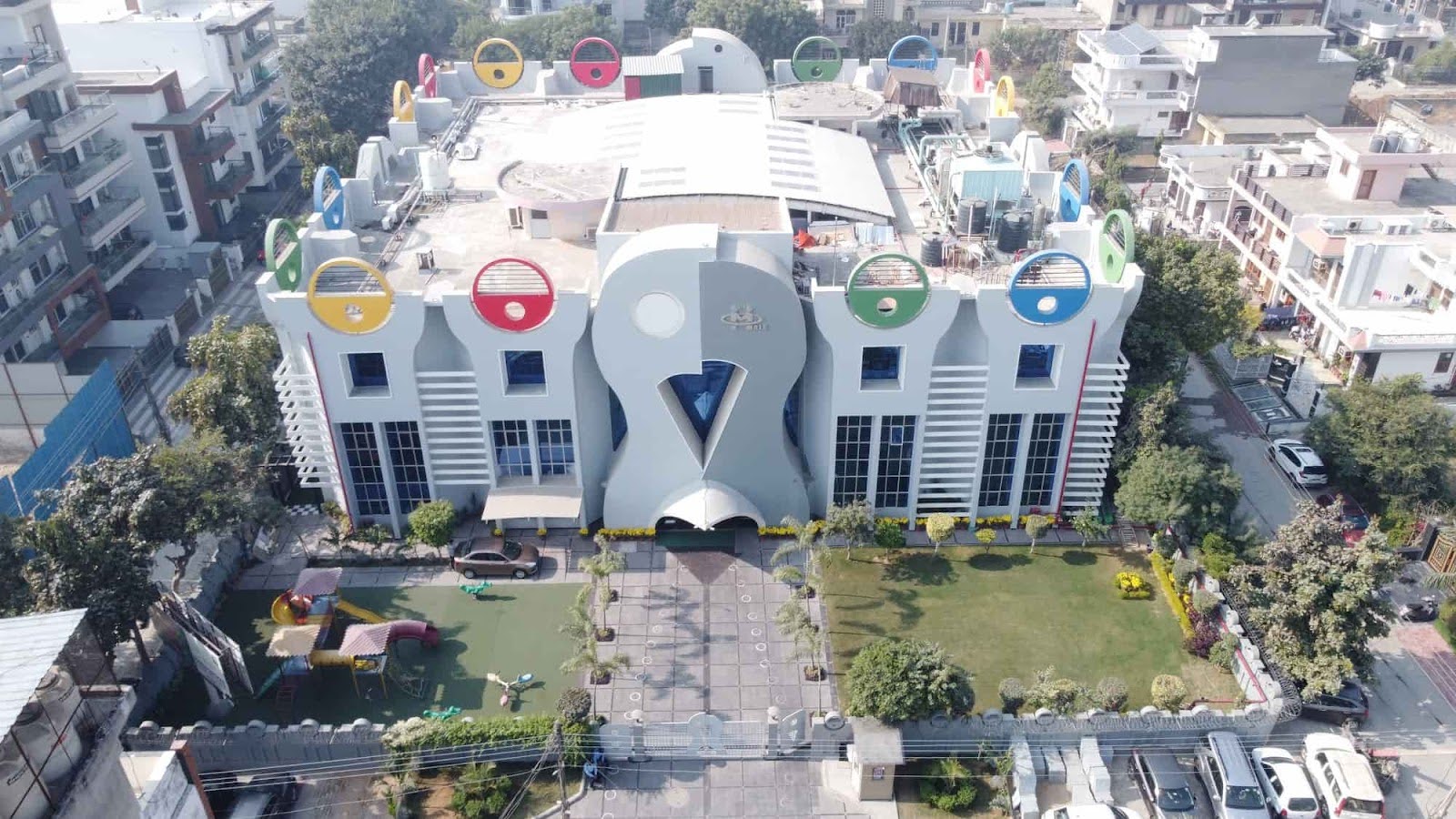 the campus of mris sec 21c,faridabad